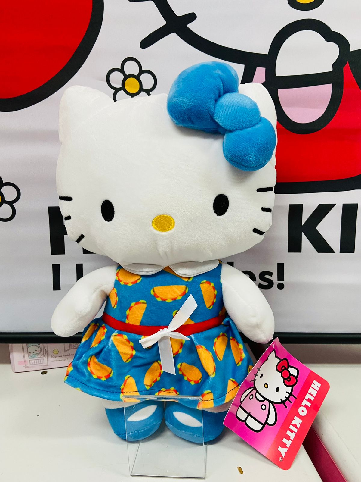 Hello Kitty peluche vestido de taco