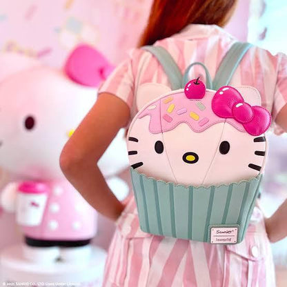 Hello Kitty loungefly cupcake mini mochila